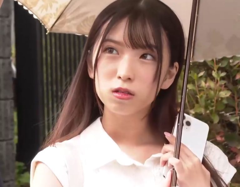 Phản Bội Lời Hứa Cũ.. Cô Gái Bị Giam Giữ Và Huấn Luyện Liên Tục