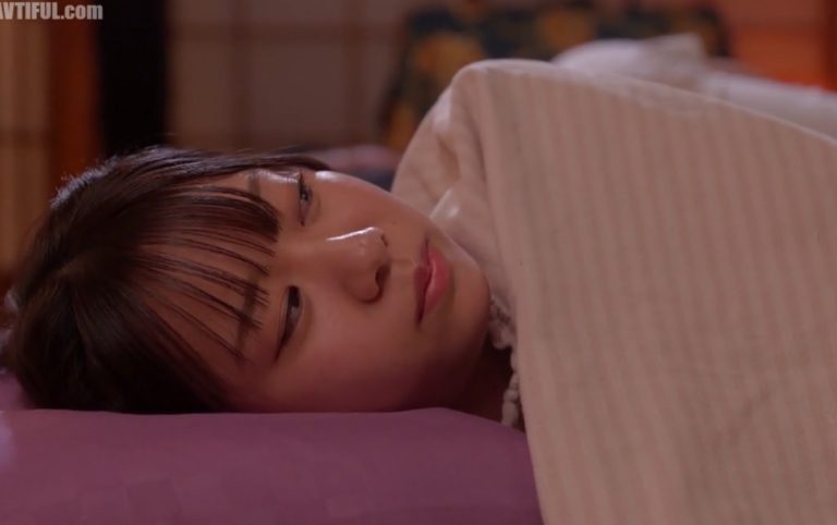 Bạn Trai Mẹ Là Đồ Rác Rưởi, Đêm Nào Cũng Sờ Soạng Núm Vú Con Gái, Biến Em Thành “Nhanh Ra” Không Kiềm Chế Được