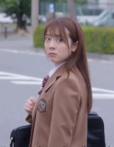 Nàng Học Sinh Bị Nhắm Đến Trên Tàu Điện, Âm Mưu Dâm Loạn Đáng Sợ