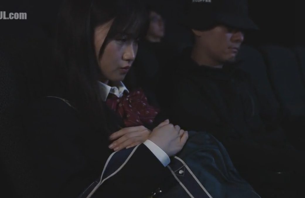 The Lewd Fingers in the Movie Theater Made Me Uncontrollable, My Water Flowed and I Completely Fell Ascended