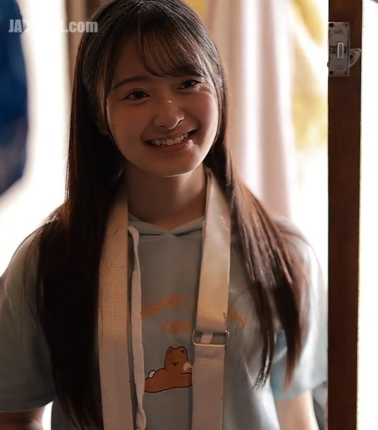 Nhà Rác Rưởi, Ông Chú Hikikomori Tình Dục Biến Thái Được Cô Gái Xinh Đẹp “Hỗ Trợ” Tình Dục