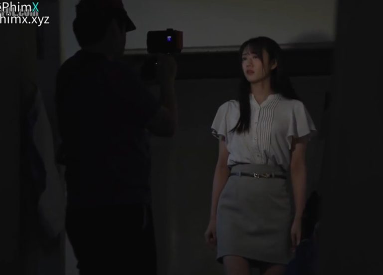 Nữ Phát Thanh Viên Xinh Đẹp Bị Nhóm Người Vô Gia Cư Bắt Có, “Làm” Liên Tục 10 Phát Trong Mùi Hôi Thối